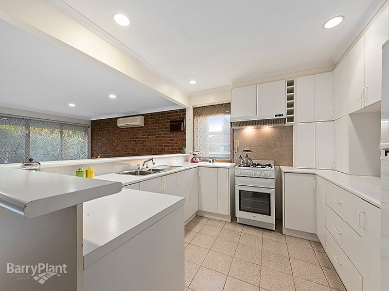 18 Milton Parade, Bundoora, VIC 3083, Bundoora - Thumbnail 2