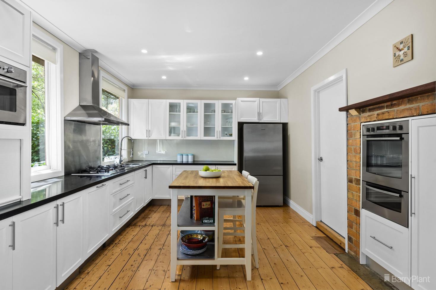 18 Mitchell Avenue, Warrandyte, VIC 3113, Warrandyte - Thumbnail 2