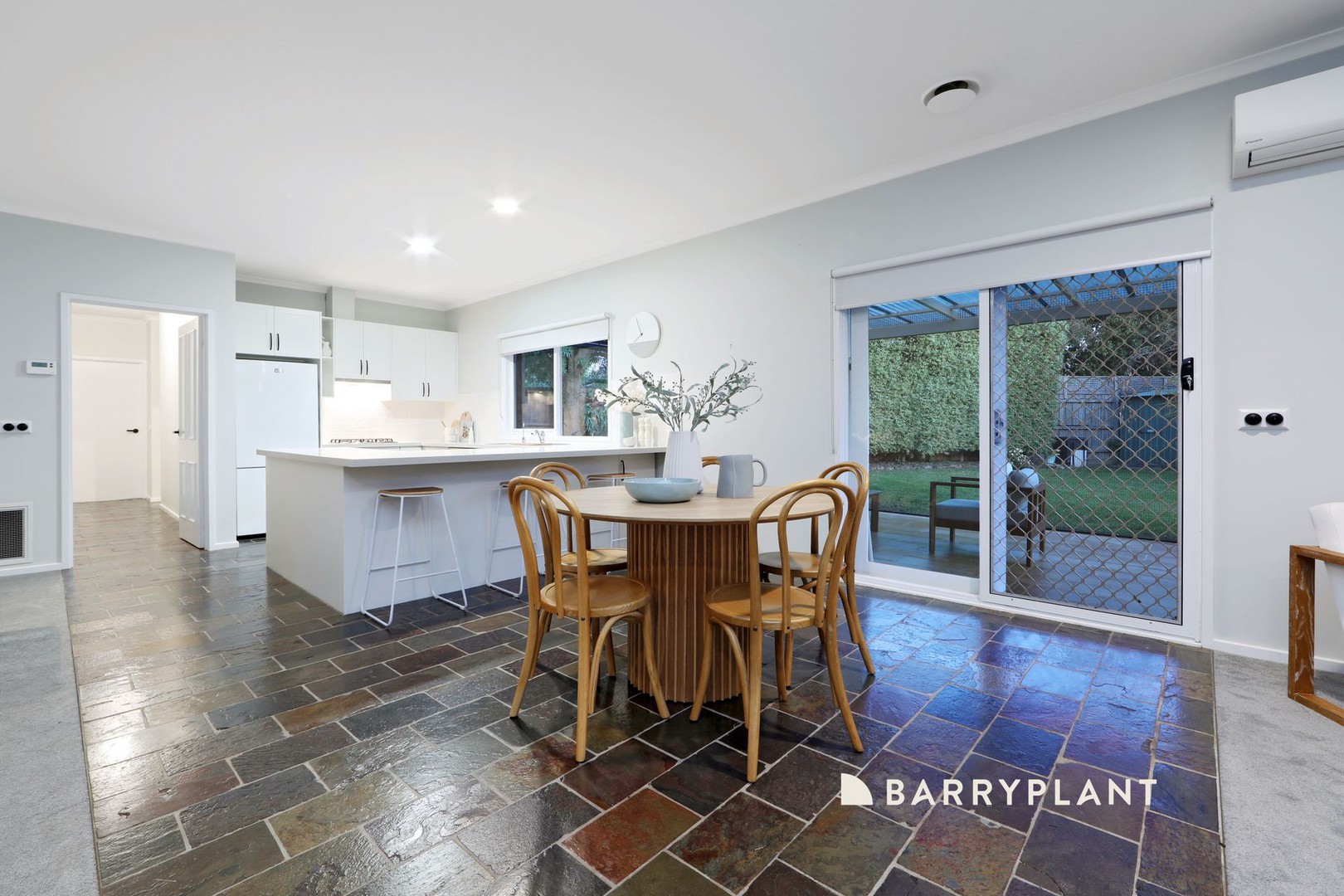 18 Moama Place, Rowville, VIC 3178, Rowville - Thumbnail 4