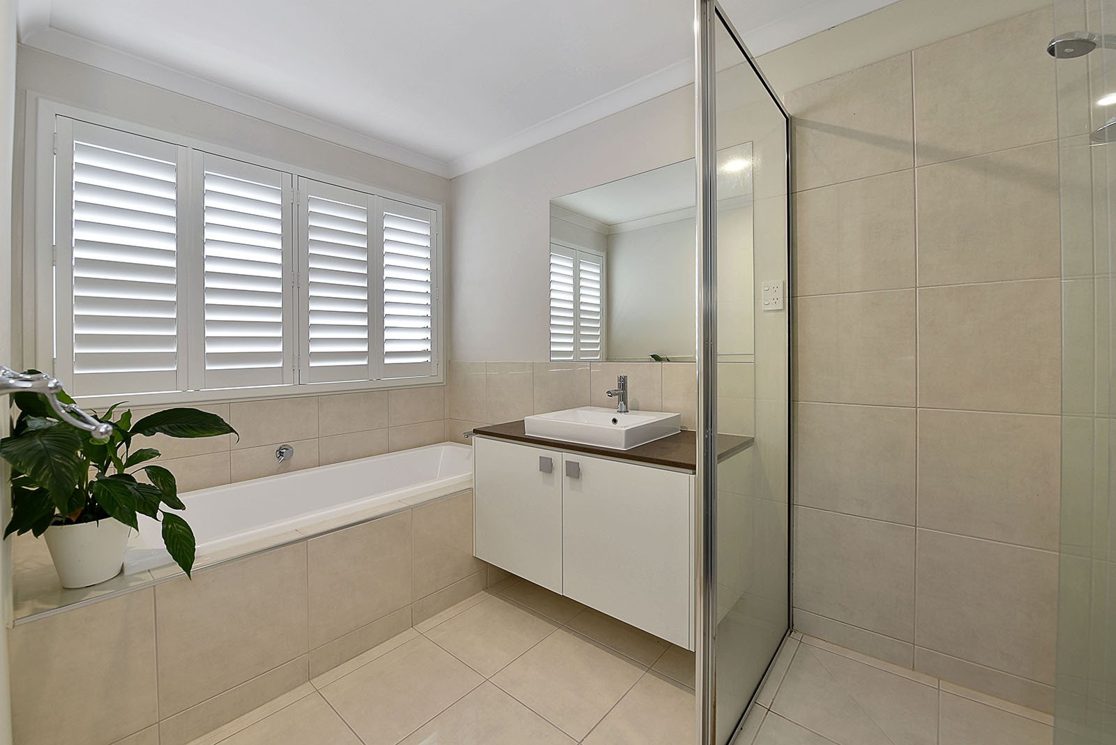18 Montenegro Road, Greenvale, VIC 3059, Greenvale - Thumbnail 4