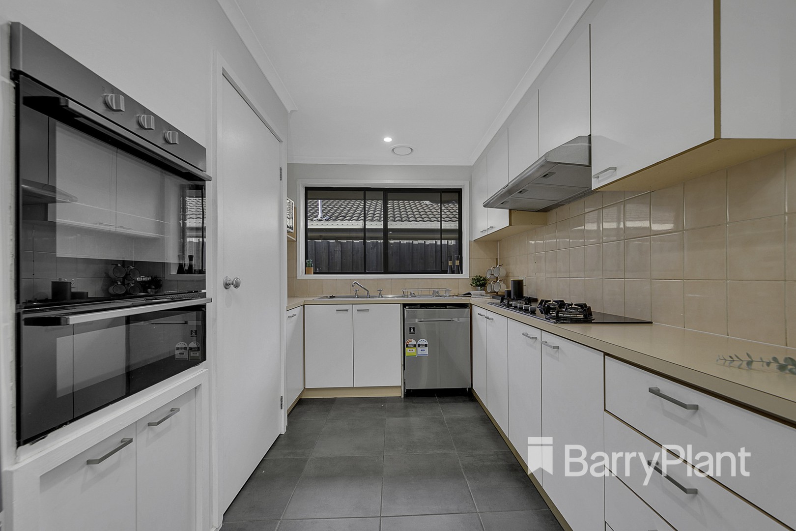 18 Monterey Court, Mill Park, VIC 3082, Mill Park - Thumbnail 3