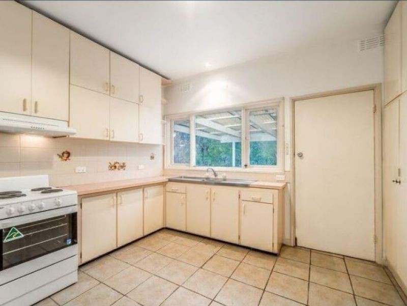 18 Moresby StreetMitcham, VIC 3132  - Leased, Mitcham - Thumbnail 4