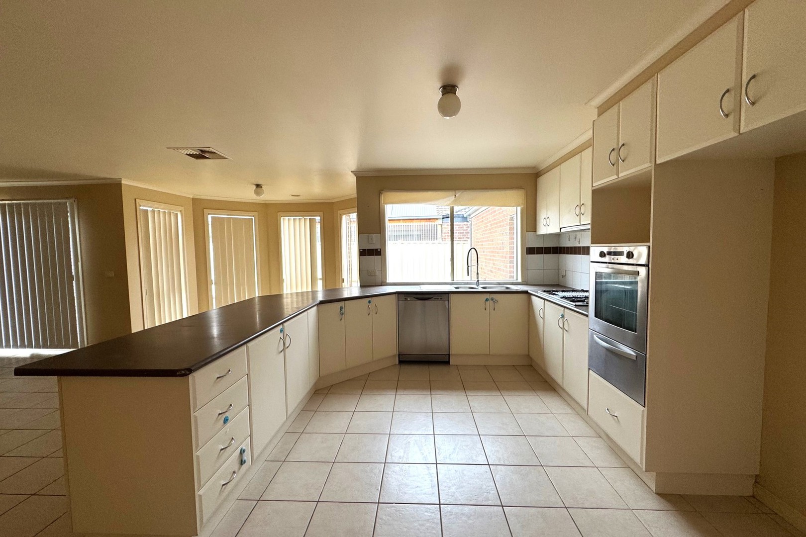 18 Murnong Mews, Harkness, VIC 3337, Harkness - Thumbnail 3