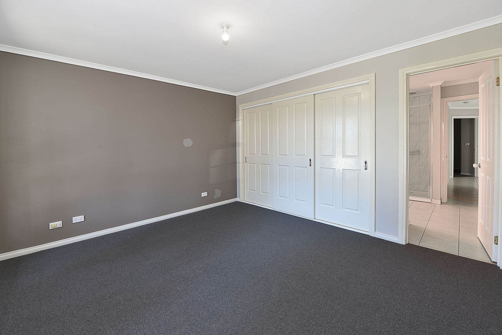 18 Naracoorte Drive, Caroline Springs, VIC 3023, Caroline Springs - Thumbnail 4