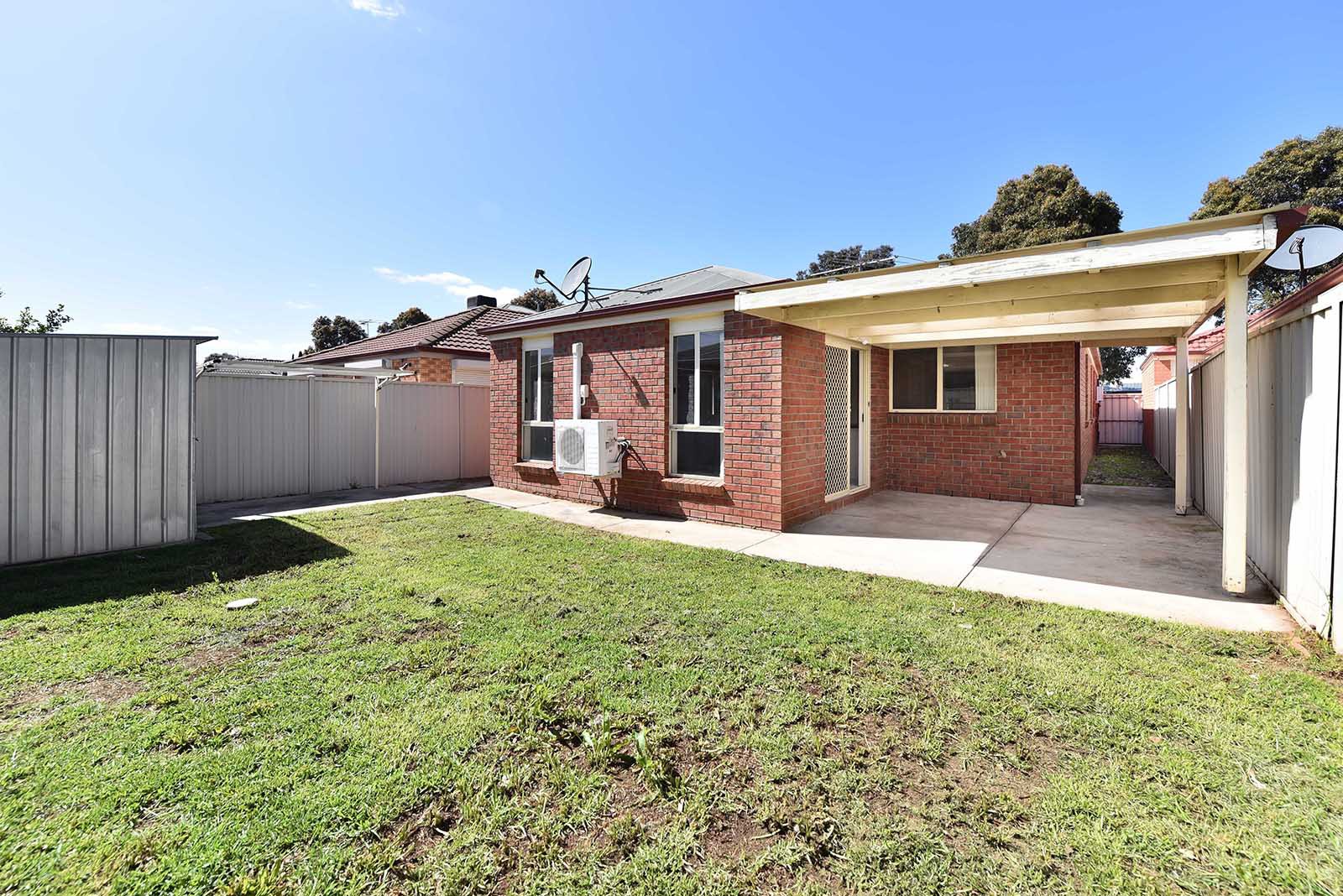 18 Naracoorte Drive, Caroline Springs, VIC 3023, Caroline Springs - Thumbnail 6
