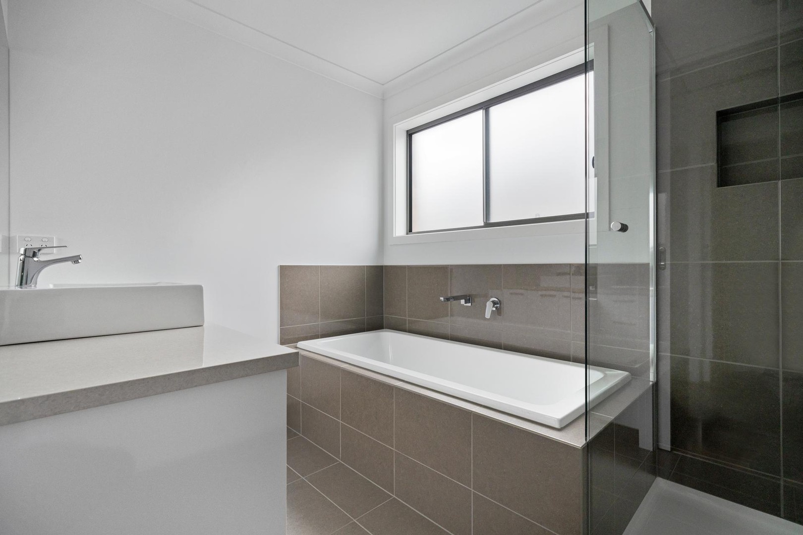 18 Newfields Drive, Drysdale, VIC 3222, Drysdale - Thumbnail 5
