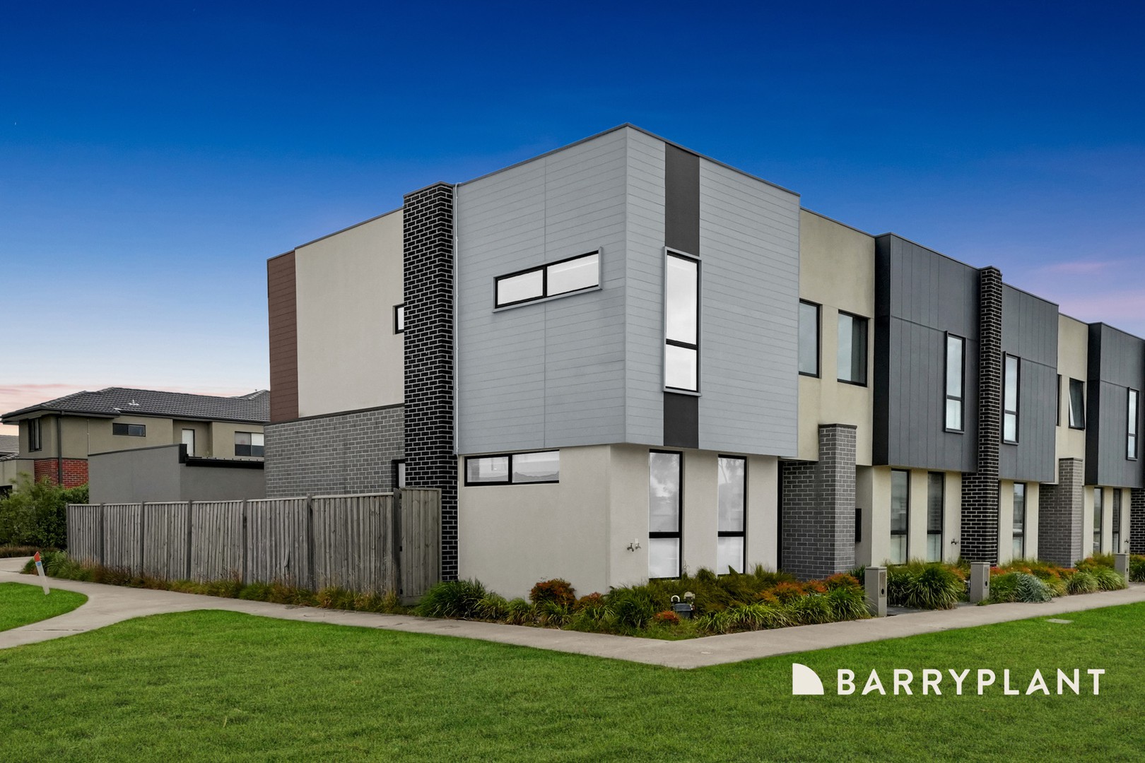 18 Nostrand Walk, Point Cook, VIC 3030 - Thumbnail 2 - 26/02/2026