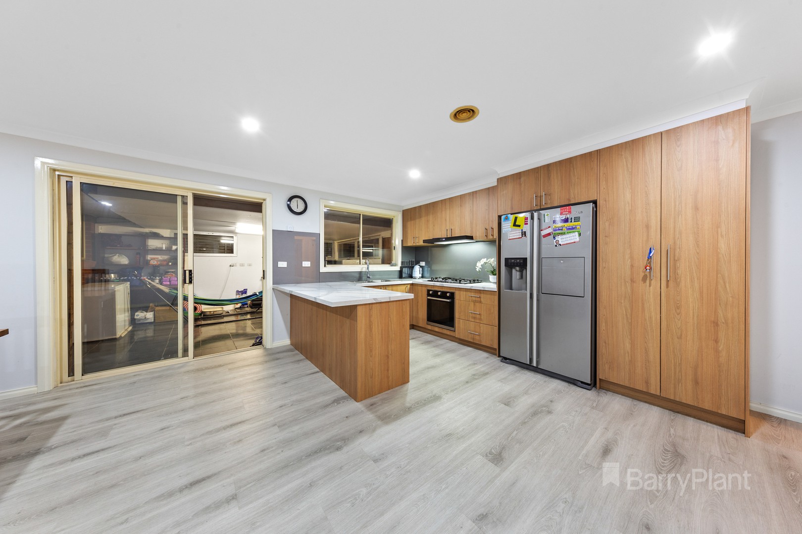 18 Oarsome Drive, Delahey, VIC 3037, Delahey - Thumbnail 3