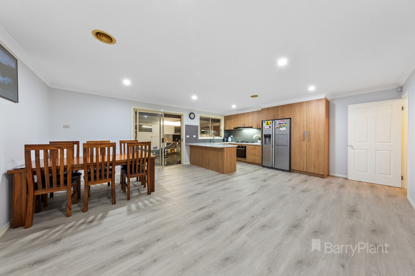 18 Oarsome Drive, Delahey, VIC 3037, Delahey - Thumbnail 4