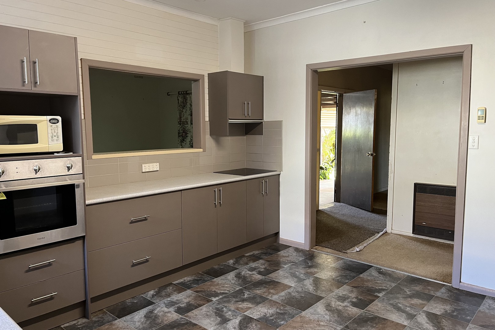 18 Parke Street, Robinvale, VIC 3549, Robinvale - Thumbnail 3
