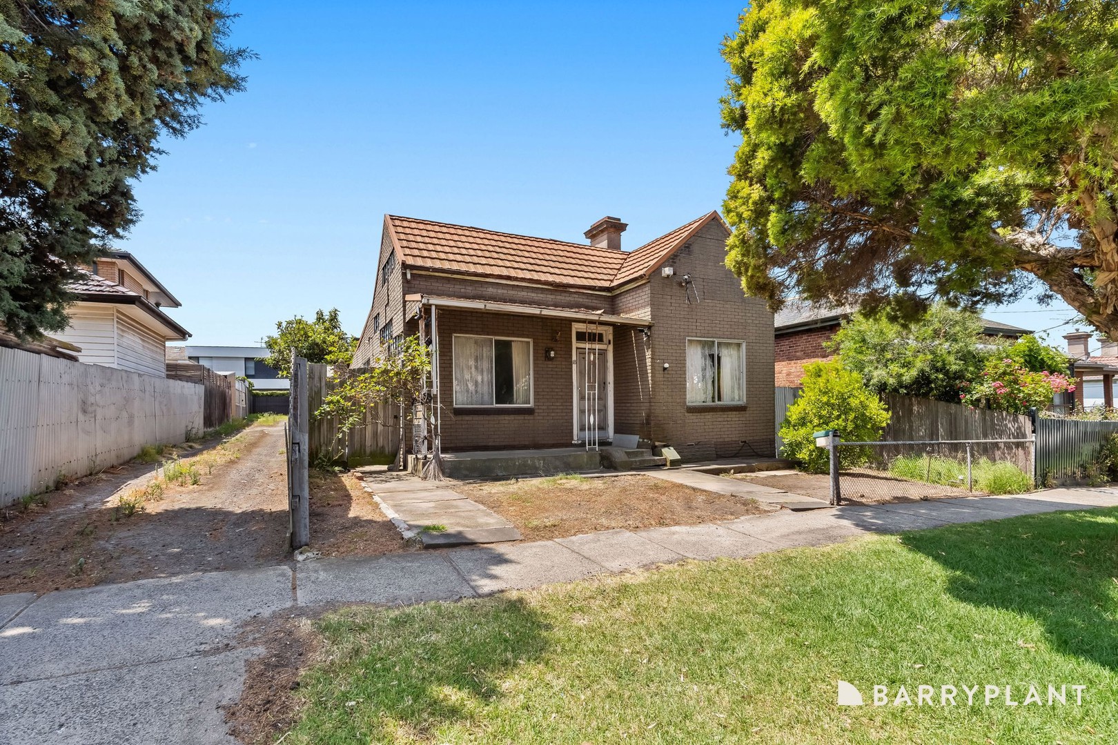 18 Parker Street, Footscray, VIC 3011 - Thumbnail 2 - 20/01/2026