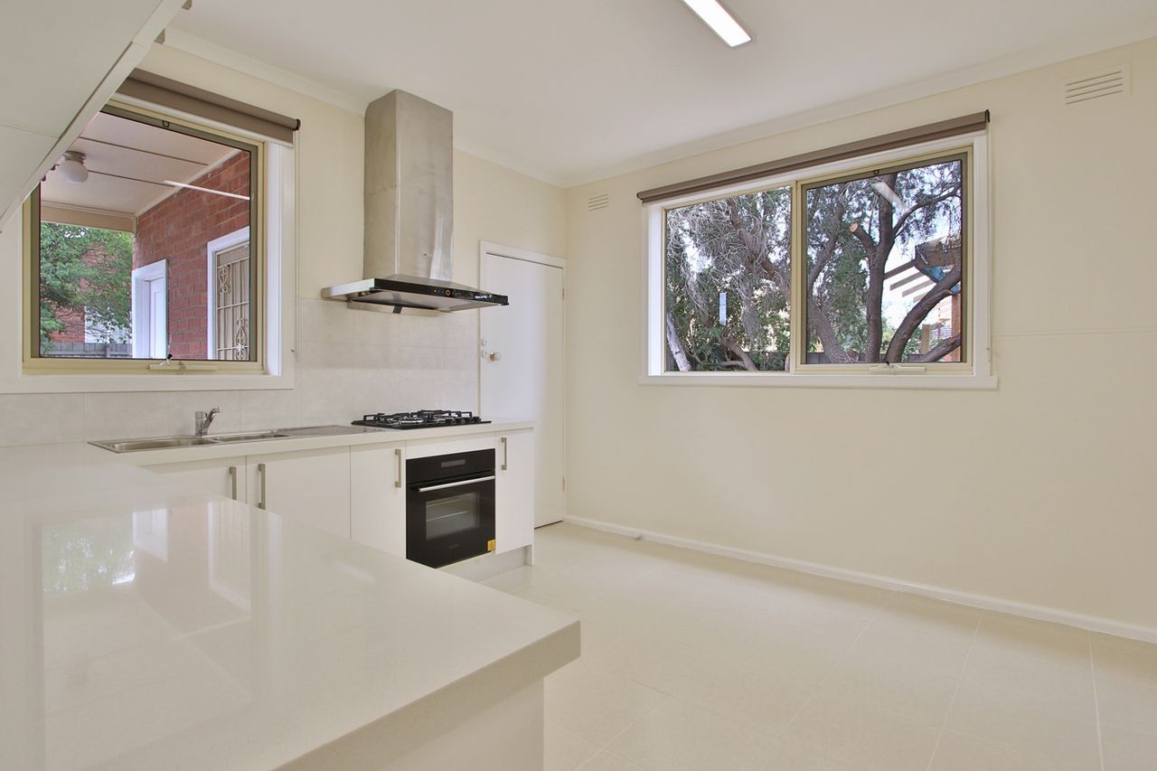 18 Perkins Avenue, Bellfield, VIC 3081, Bellfield - Thumbnail 4