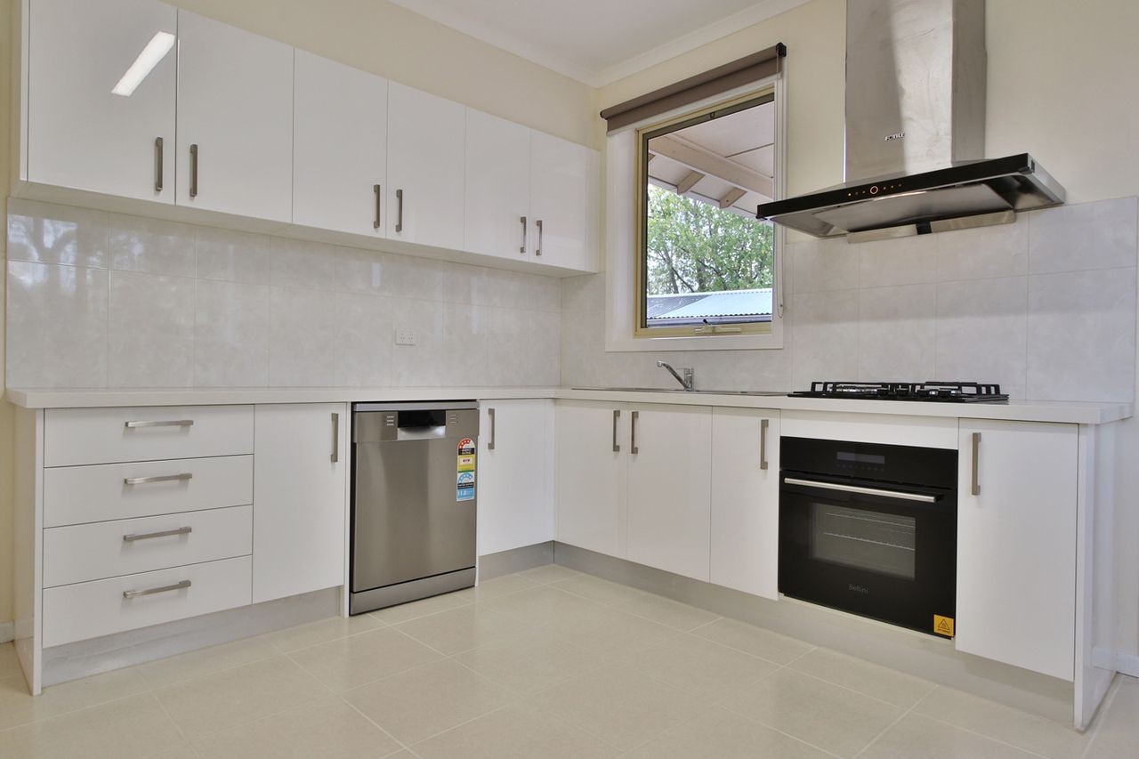 18 Perkins Avenue, Bellfield, VIC 3081, Bellfield - Thumbnail 5