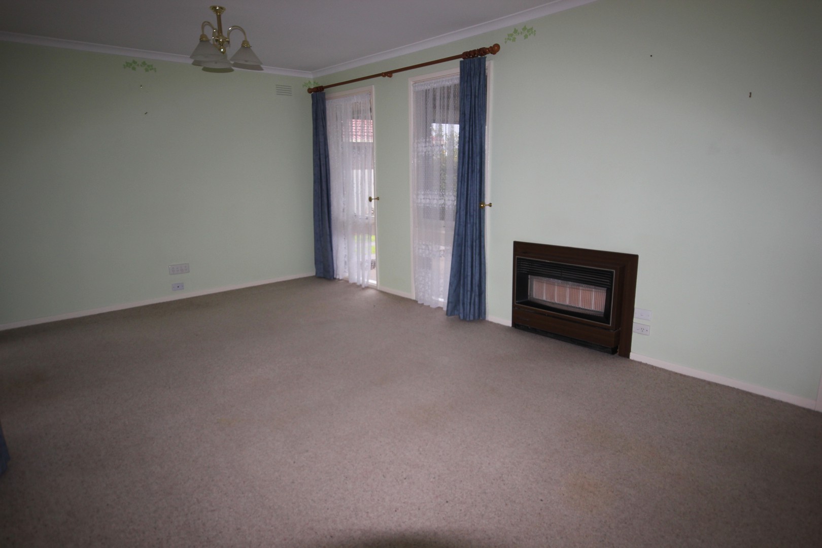 18 Polwarth Crescent, Belmont, VIC 3216 - Thumbnail 2 - 12/04/2024