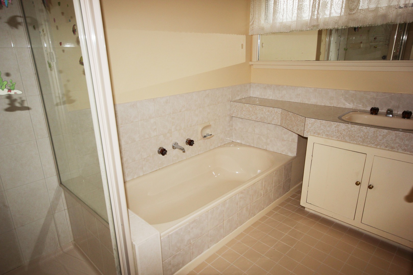 18 Polwarth Crescent, Belmont, VIC 3216, Belmont - Thumbnail 5