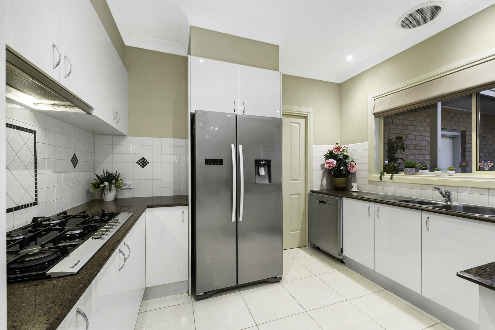 18 Puckle Street, Taylors Hill, VIC 3037, Taylors Hill - Thumbnail 5
