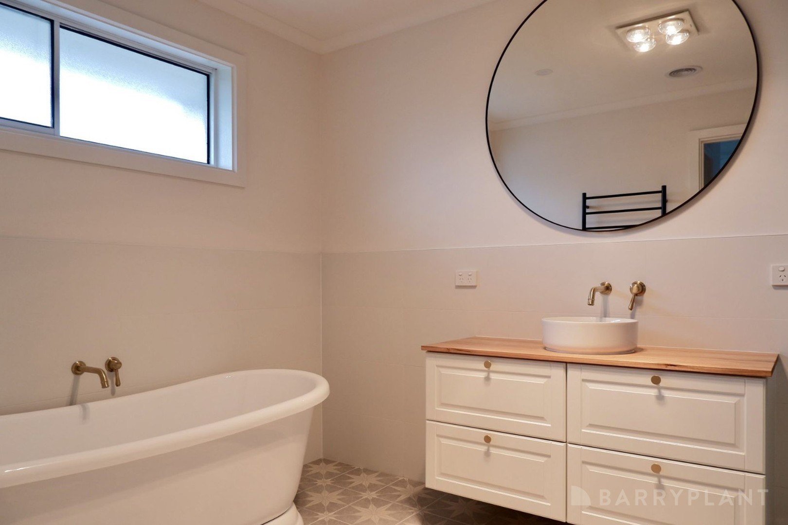 18 Rawhiti Road, Emerald, VIC 3782 - Thumbnail 2 - 11/07/2025