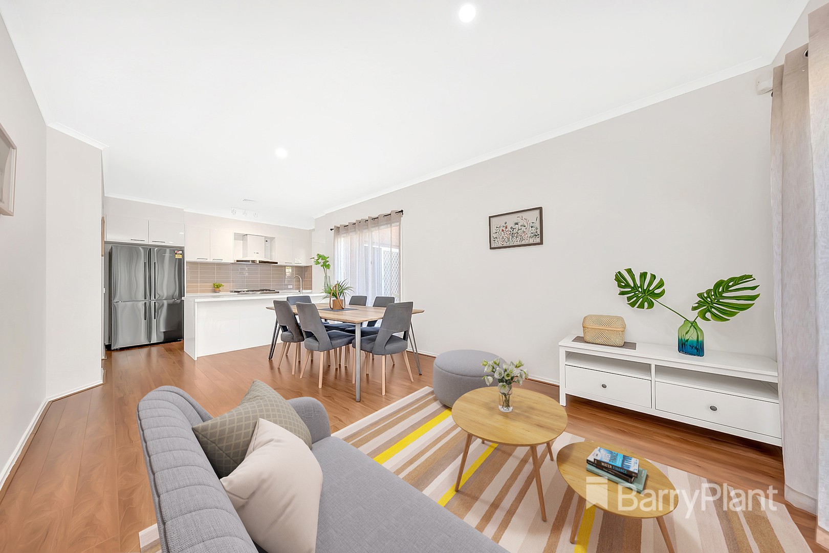 18 Redbark Hill Circuit, South Morang, VIC 3752, South Morang - Thumbnail 5