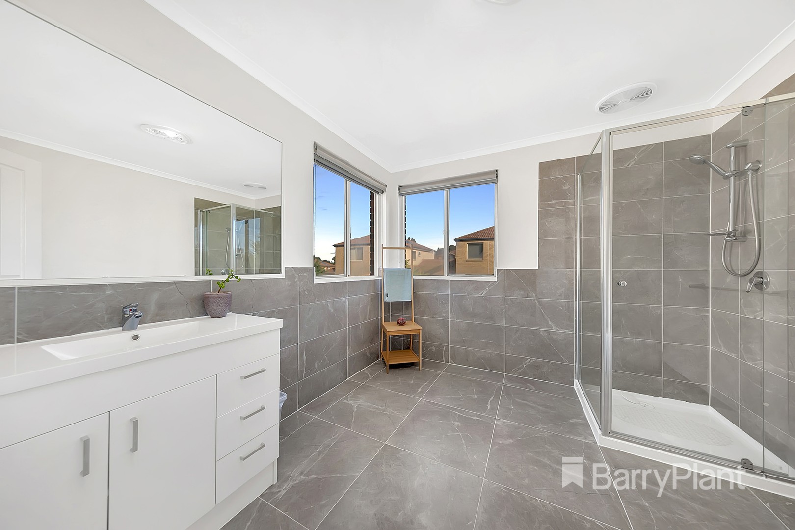 18 Redbark Hill Circuit, South Morang, VIC 3752, South Morang - Thumbnail 7