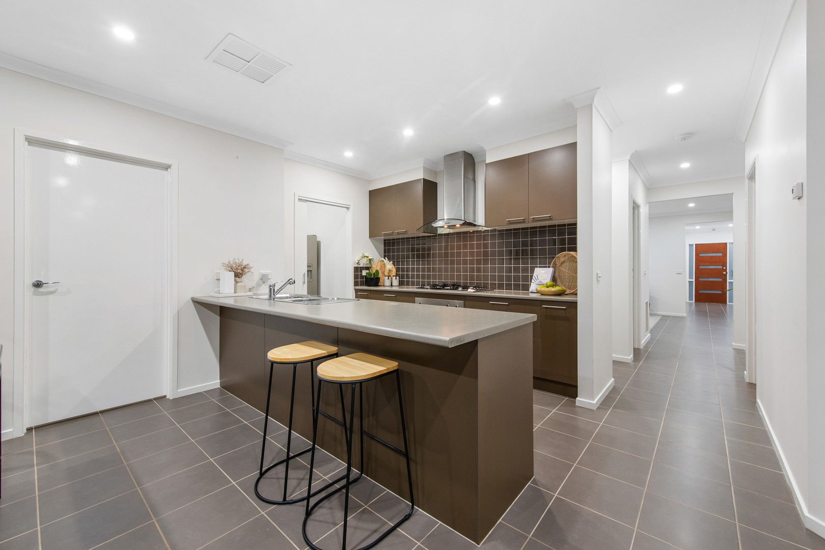 18 Redbox Crescent, Burnside Heights, VIC 3023, Burnside Heights - Thumbnail 5