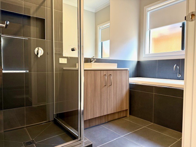 18 Reservoir Road, Fraser Rise, VIC 3336, Fraser Rise - Thumbnail 5