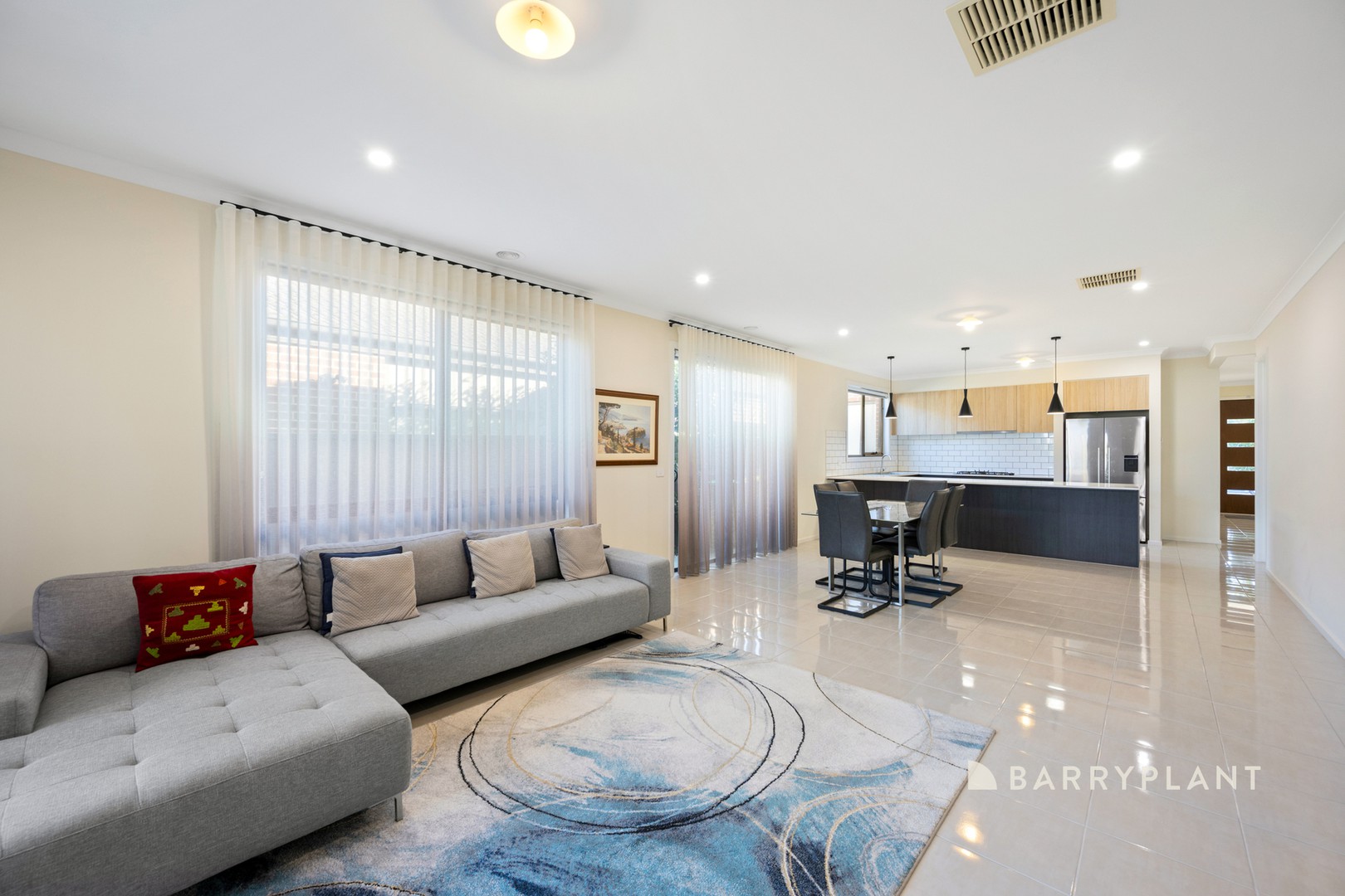 18 Revelstoke Crescent, Pakenham, VIC 3810, Pakenham - Thumbnail 4
