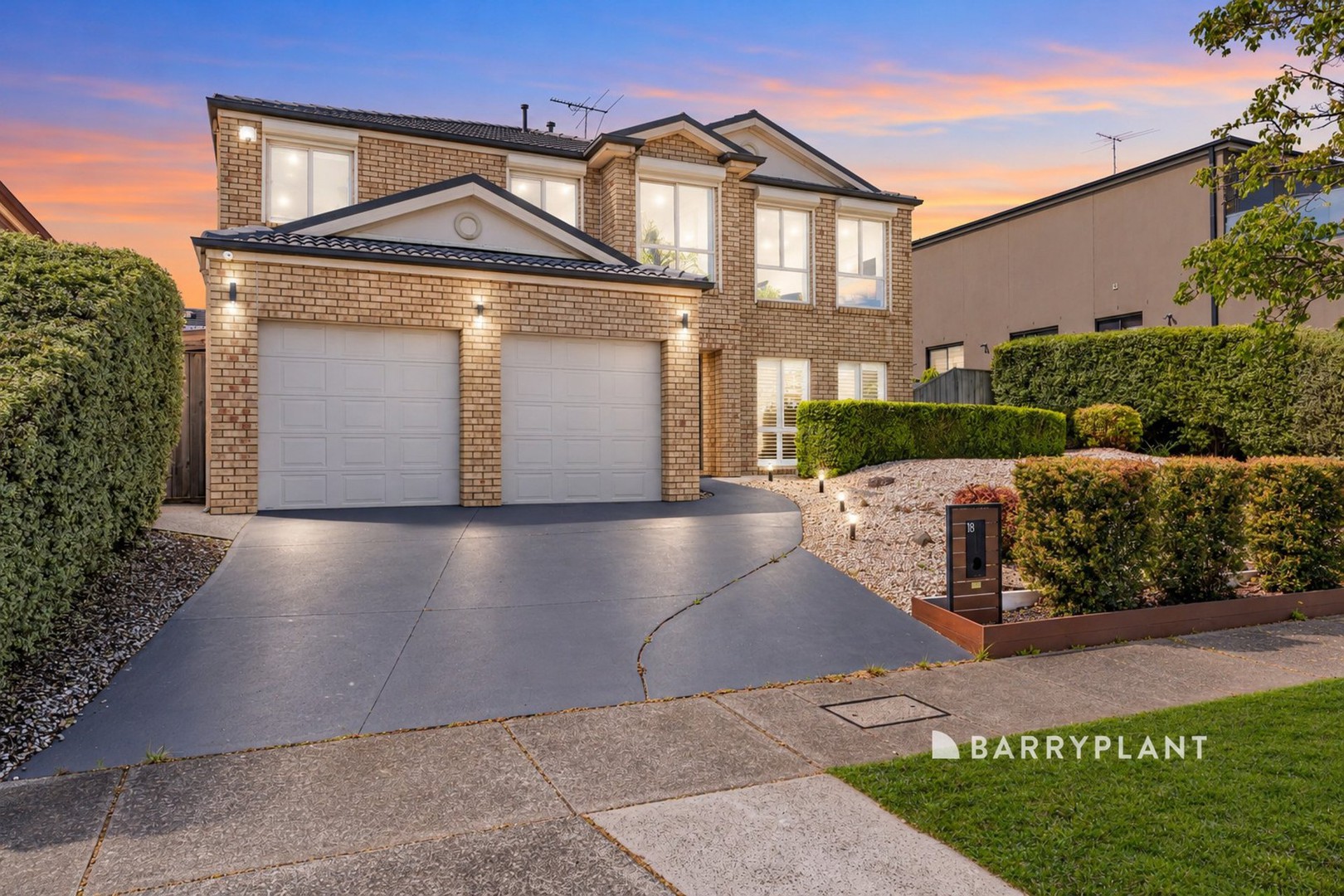 18 Ridgemont Drive, Berwick, VIC 3806 - Thumbnail 2 - 12/10/2026