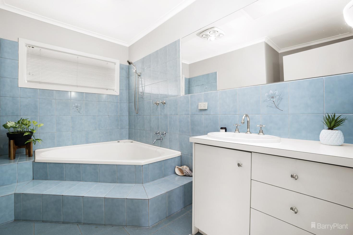 18 Rohan Street, Viewbank, VIC 3084, Viewbank - Thumbnail 6