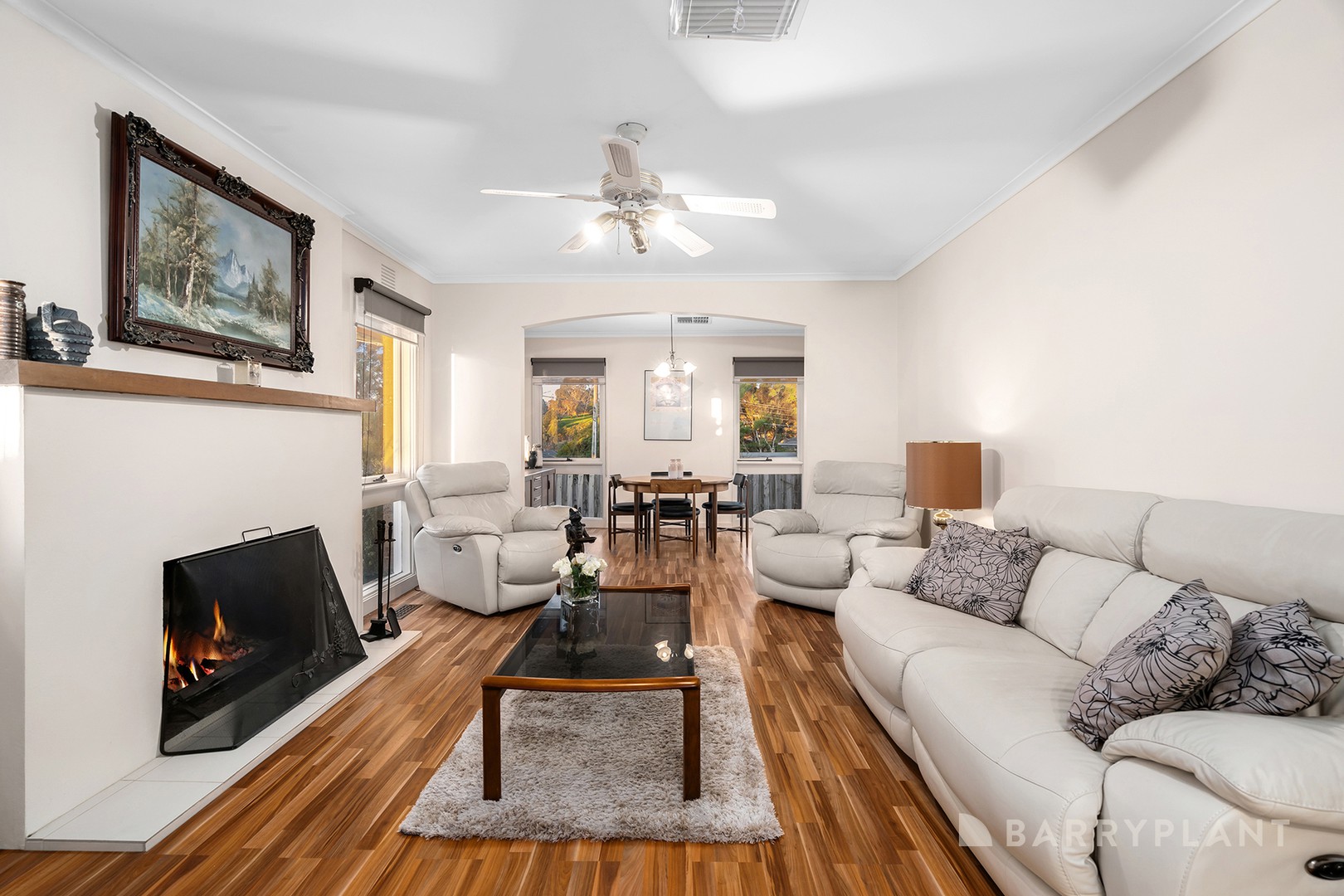 18 Rolloway Rise, Chirnside Park, VIC 3116 - Thumbnail 2 - 07/08/2025