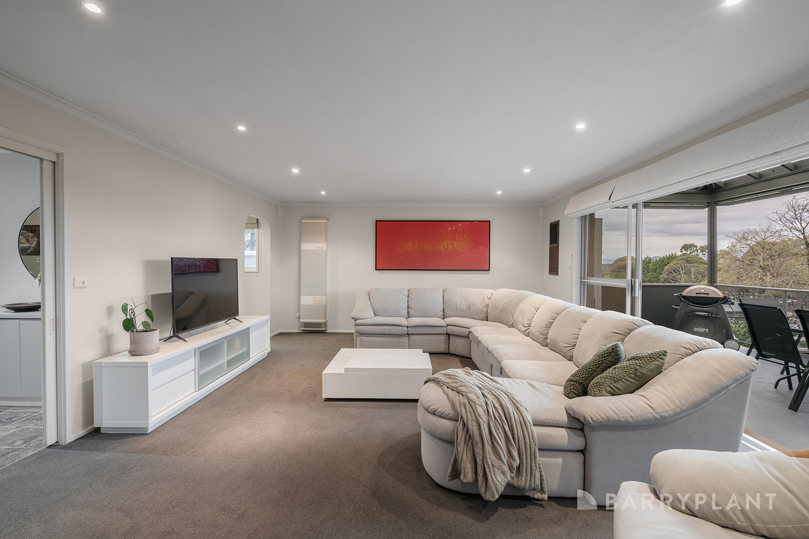18 Russell Street, Mount Evelyn, VIC 3796, Mount Evelyn - Thumbnail 2