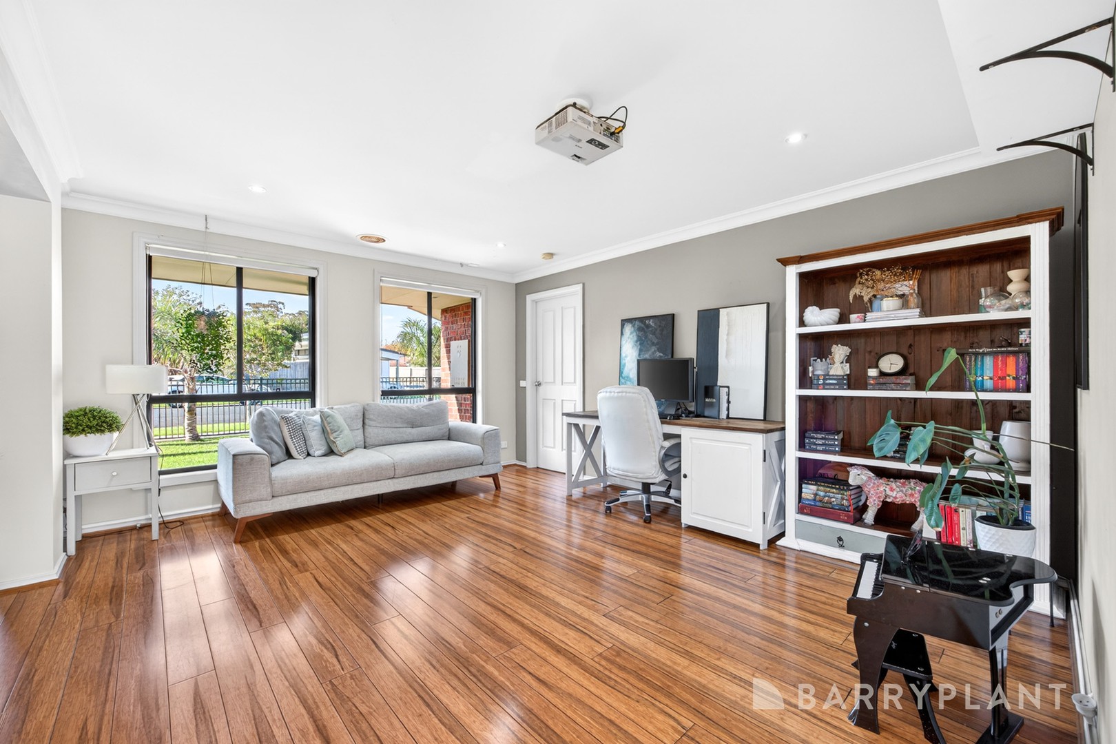 18 Saxtons Drive, Moe, VIC 3825 - Thumbnail 2 - 24/04/2026