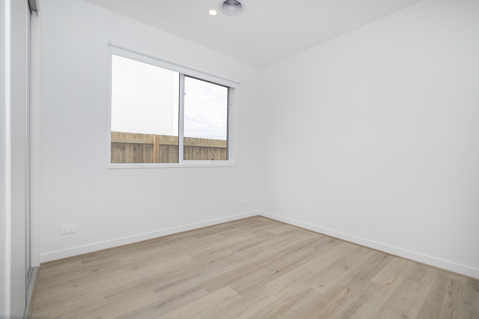 18 Sheniz Avenue, Fraser Rise, VIC 3336, Fraser Rise - Thumbnail 5