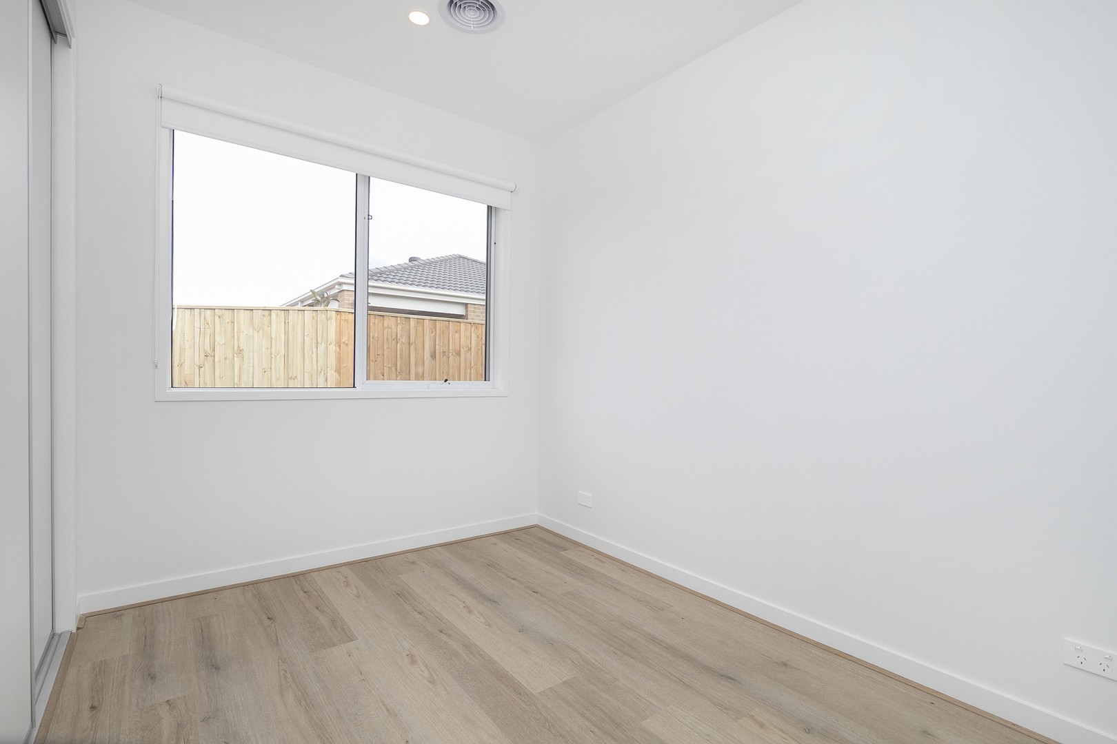 18 Sheniz Avenue, Fraser Rise, VIC 3336, Fraser Rise - Thumbnail 6