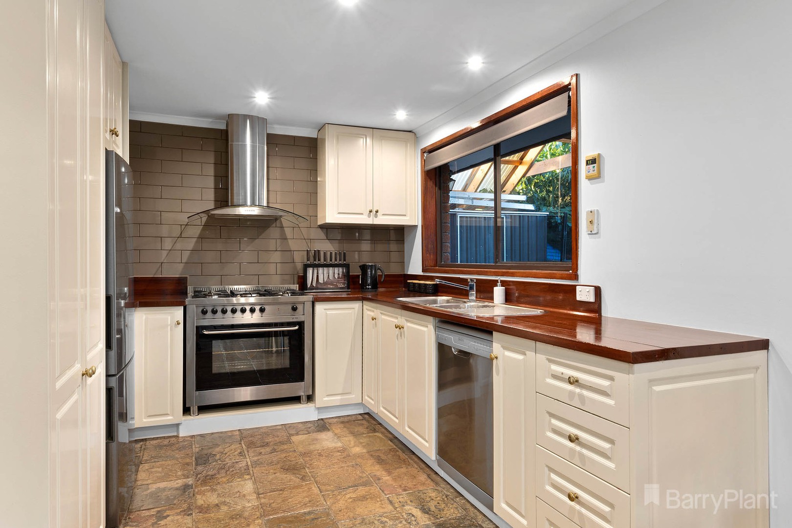 18 Shiraz Crescent, Narre Warren, VIC 3805, Narre Warren - Thumbnail 3
