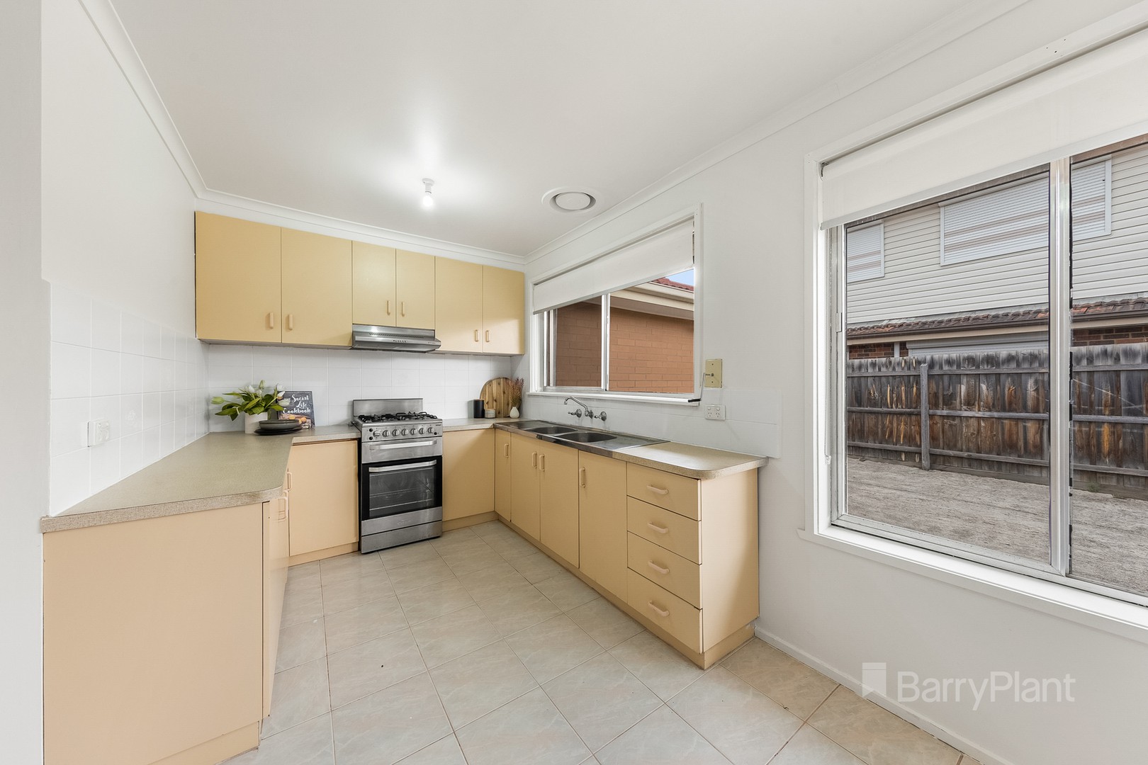 18 Skipton Street, St Albans, VIC 3021, St Albans - Thumbnail 3