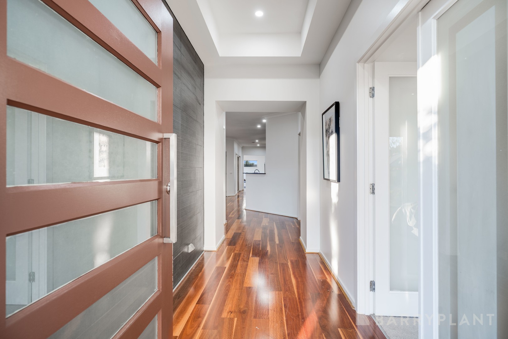 18 Skyline Way, Berwick, VIC 3806 - Thumbnail 2 - 12/05/2026