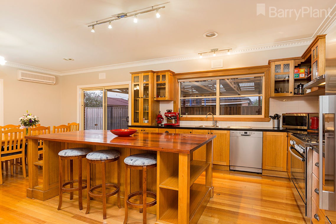 18 Snowbush Terrace, Point Cook, VIC 3030, Point Cook - Thumbnail 4