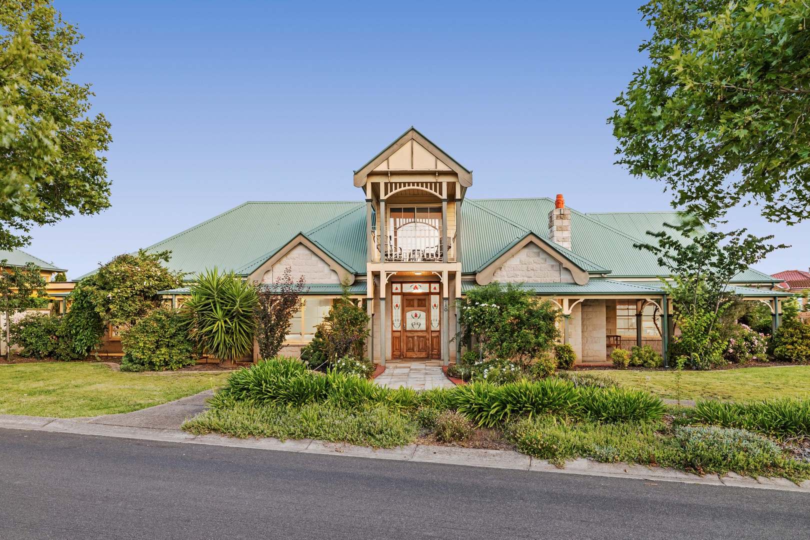 18 Sovereign Way, Hillside, VIC 3037 - Thumbnail 2 - 10/12/2025