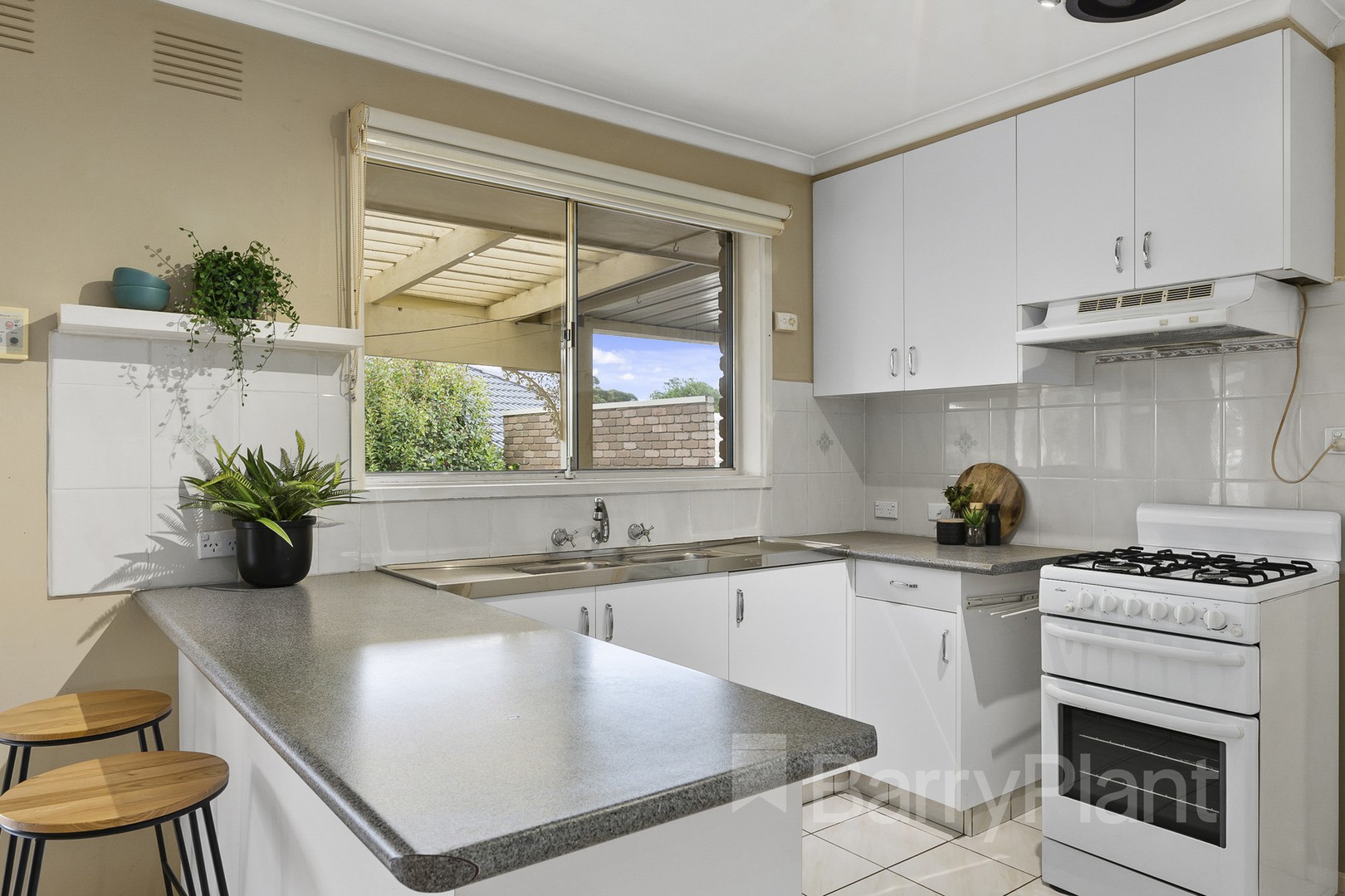 18 St Clair RoadWantirna South, VIC 3152, Wantirna South - Thumbnail 3