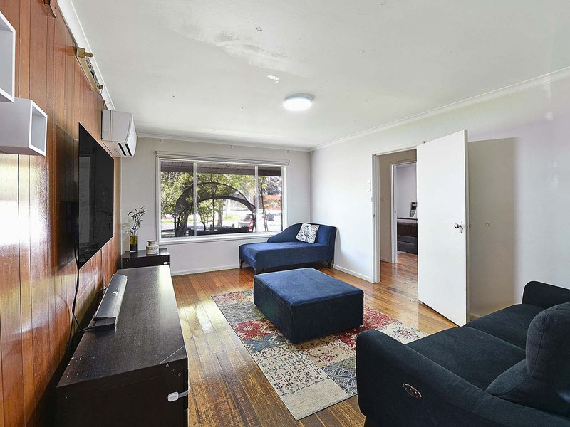 18 Sterling Dr, Keilor East, VIC 3033 - Image - 24/11/2025