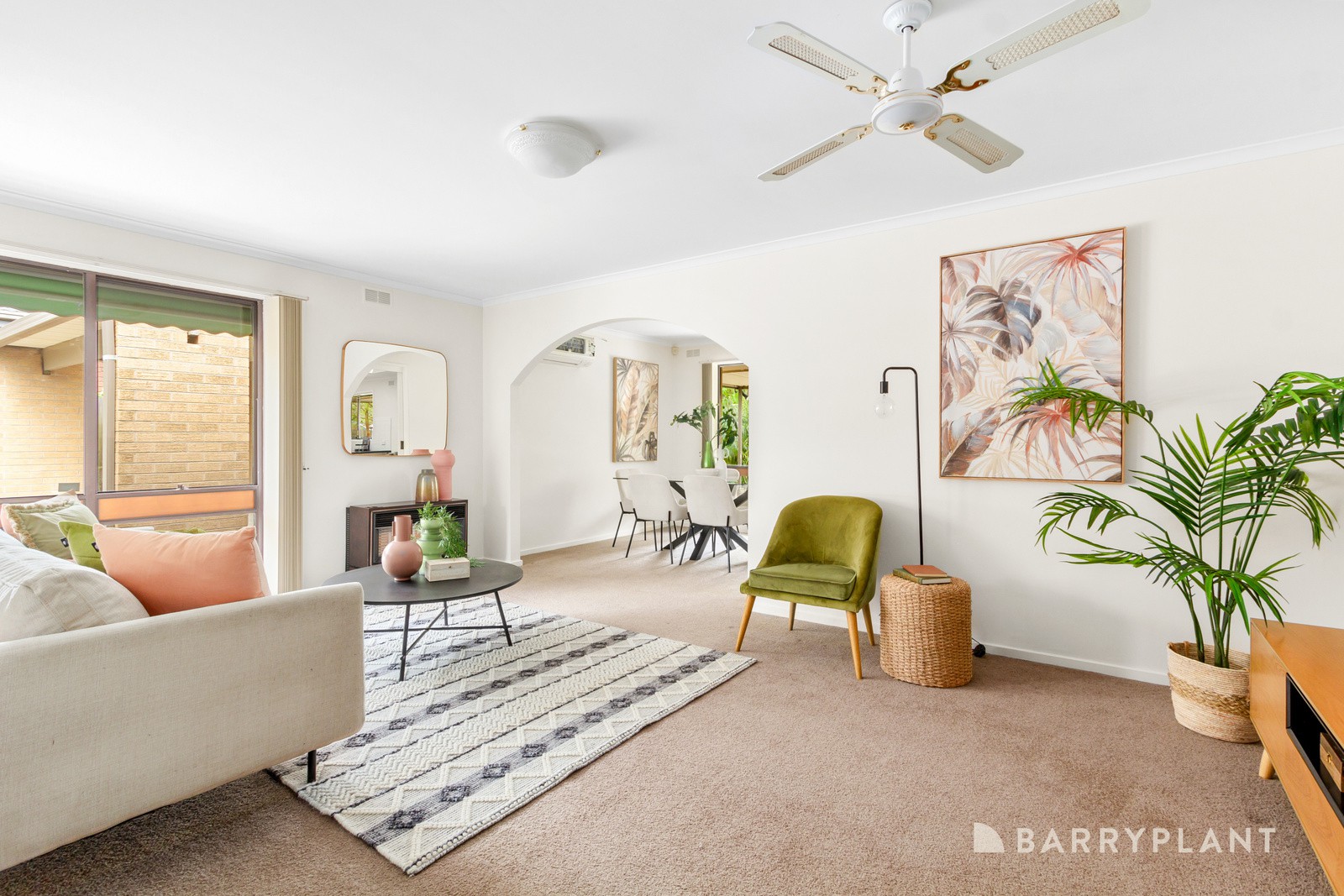 18 Stoneleigh Avenue, Boronia, VIC 3155 - Thumbnail 2 - 20/02/2025