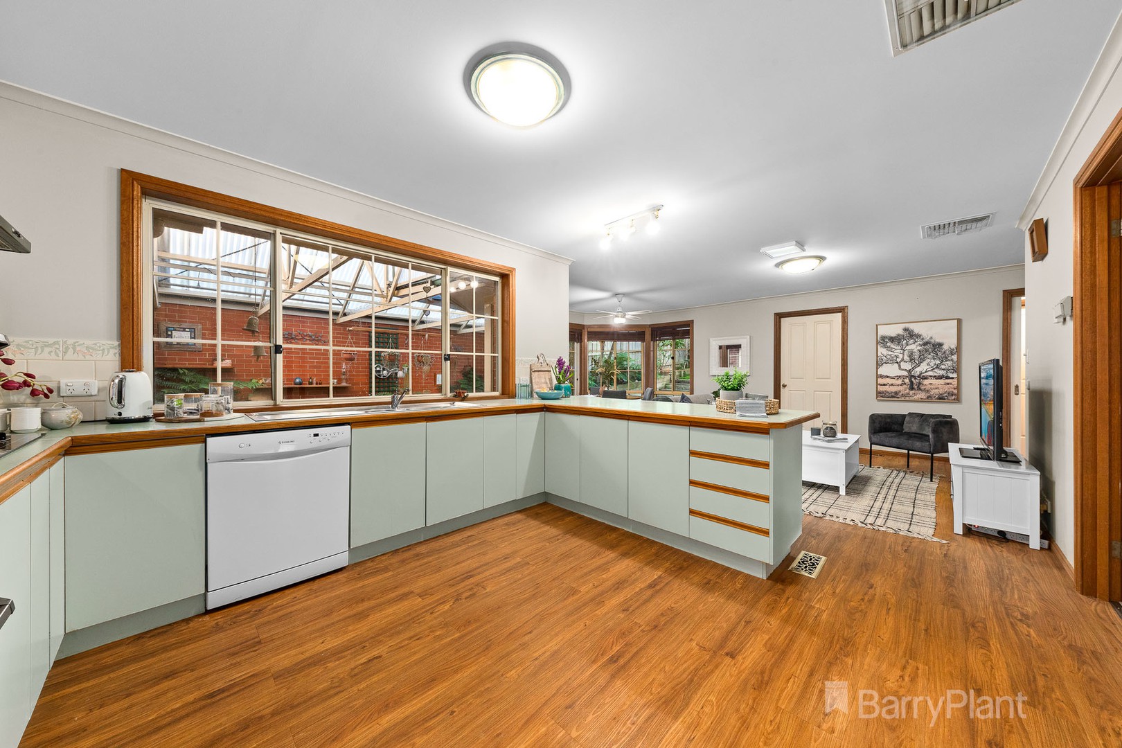 18 Sunnyside Drive, Berwick, VIC 3806, Berwick - Thumbnail 7