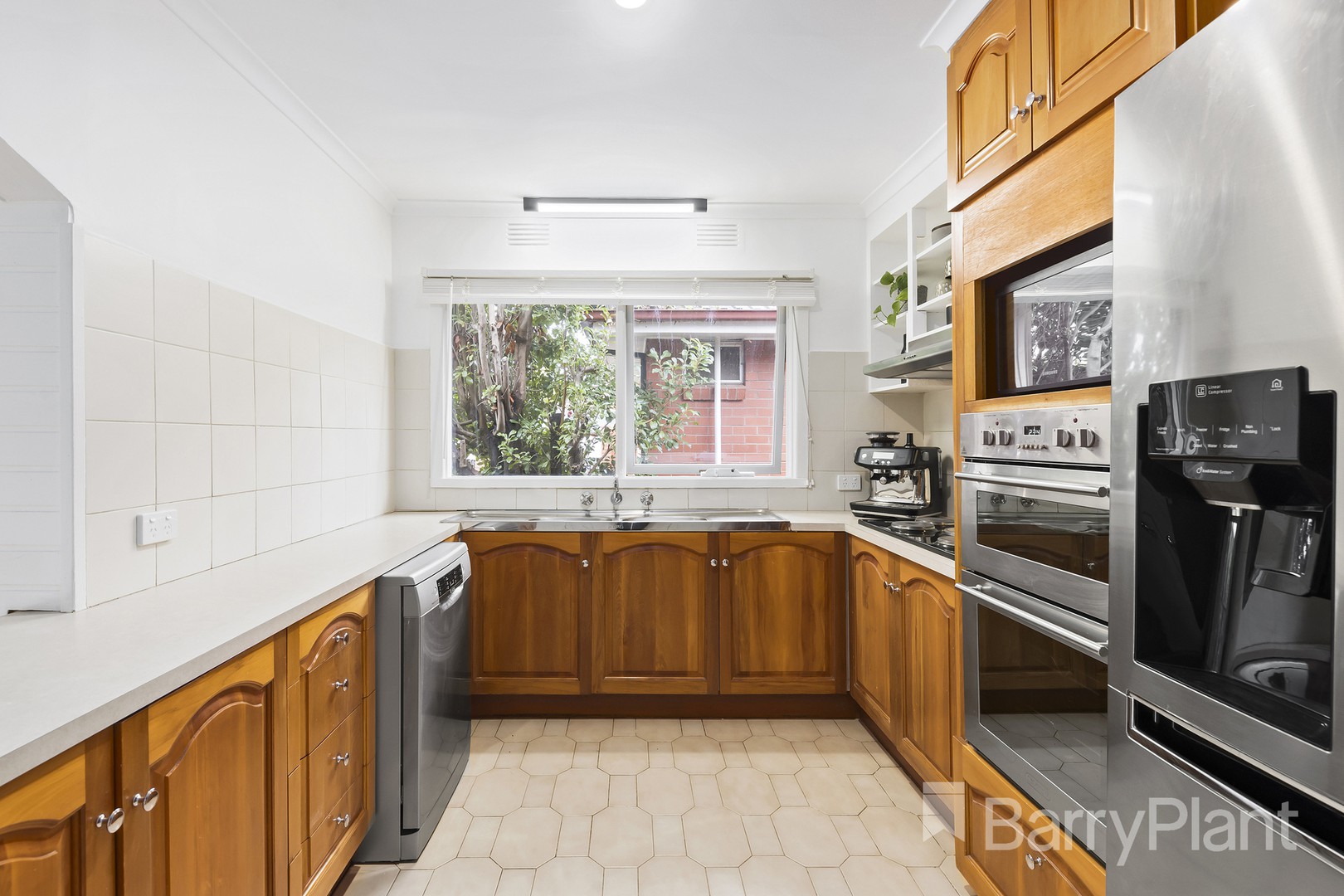 18 Sussex StreetBundoora, VIC 3083, Bundoora - Thumbnail 4