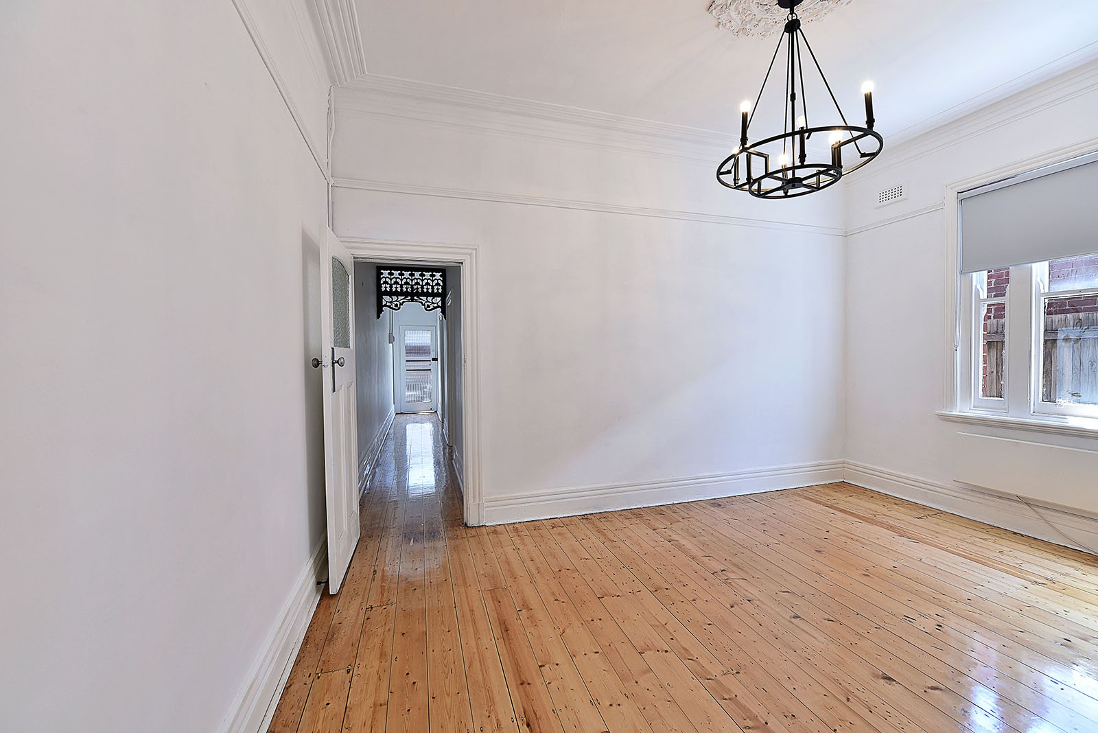 18 Sydenham St, Moonee Ponds, VIC 3039 - Thumbnail 2 - 30/01/2025