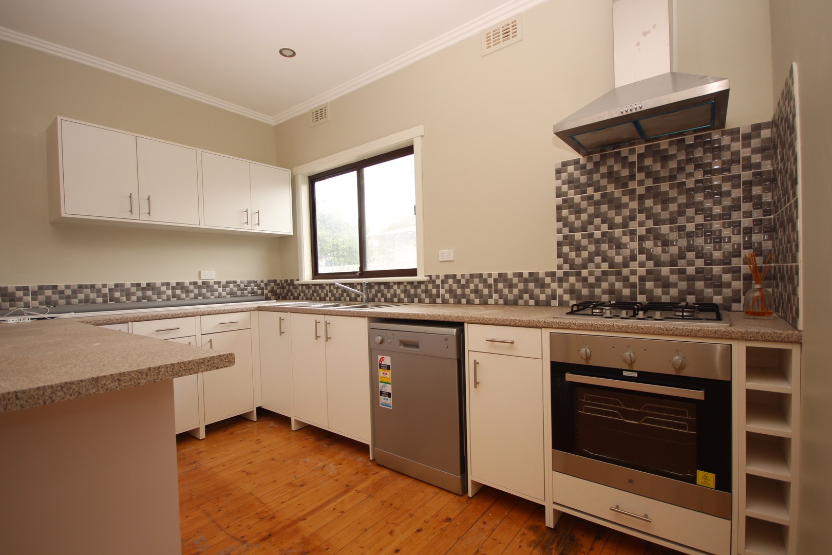 18 Tallis Street, Norlane, VIC 3214, Norlane - Thumbnail 3