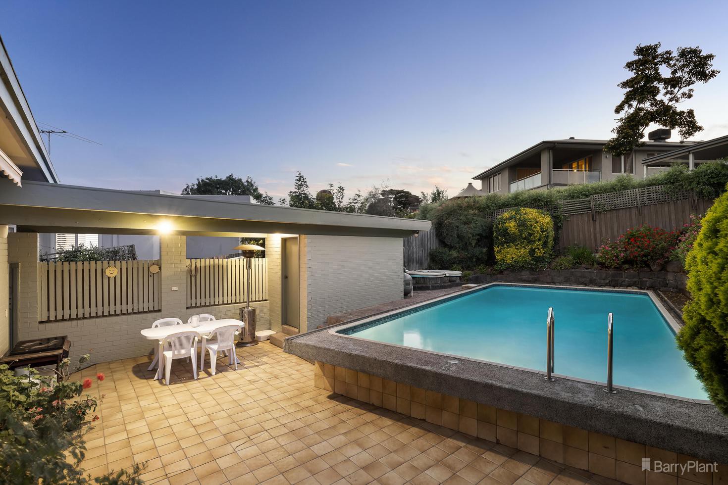 18 Tasker Street, Templestowe Lower, VIC 3107, Templestowe Lower - Thumbnail 2