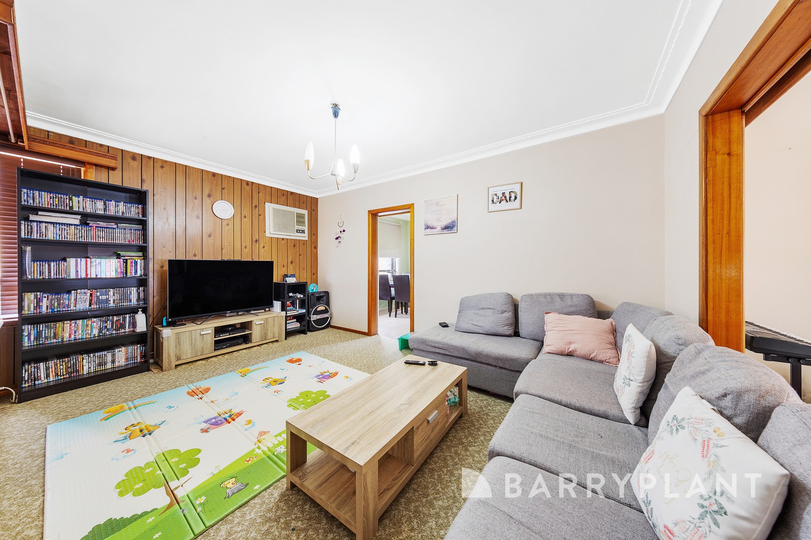 18 Thorndon Drive, St Albans, VIC 3021, St Albans - Thumbnail 2