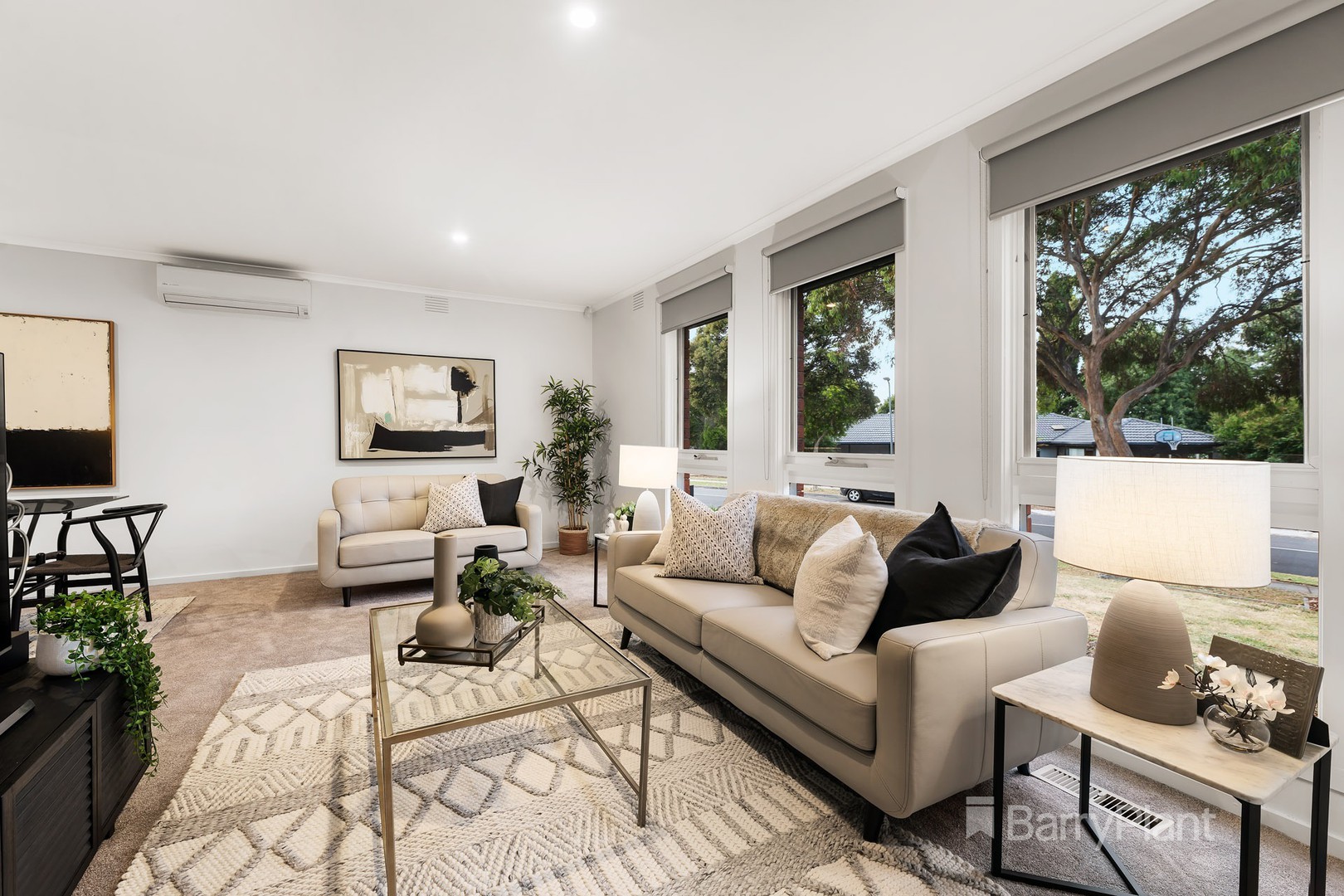 18 Tintern Crescent, Wantirna South, VIC 3152, Wantirna South - Thumbnail 2