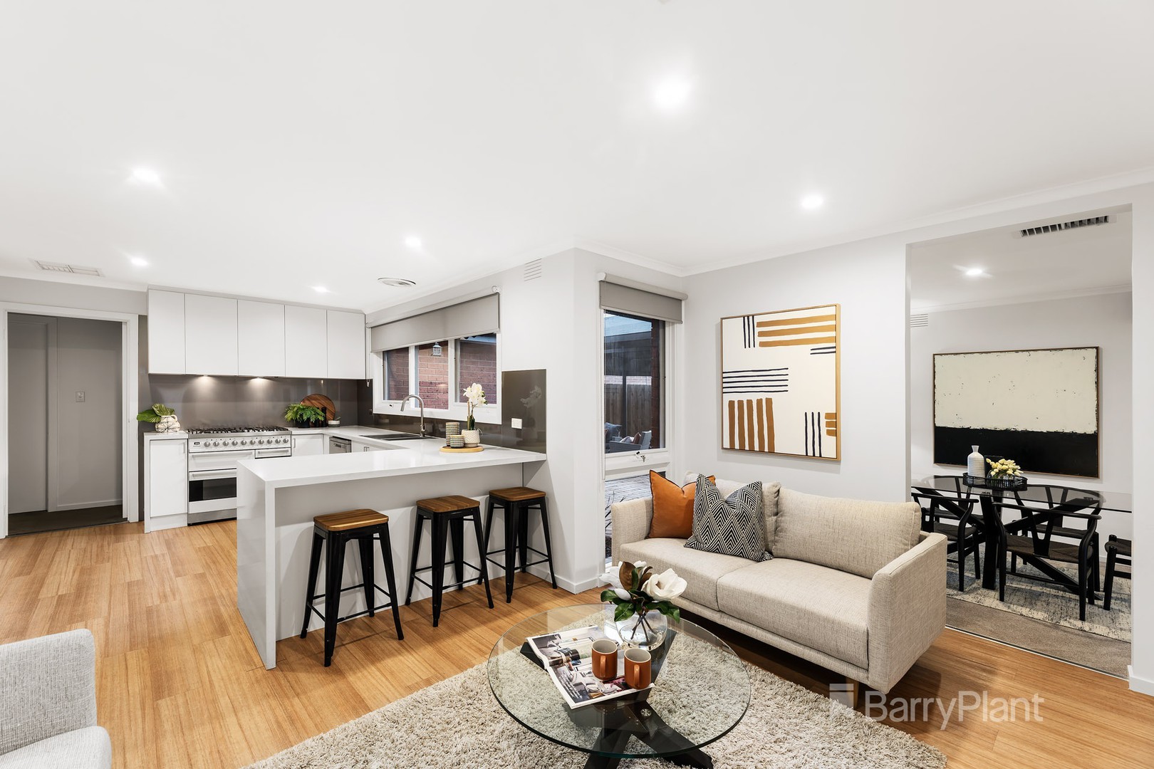 18 Tintern Crescent, Wantirna South, VIC 3152, Wantirna South - Thumbnail 4