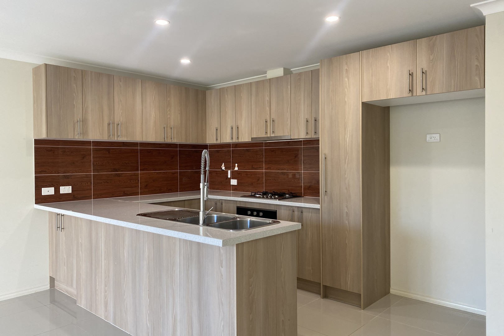 18 Titan Lodge Walk, Pakenham, VIC 3810, Pakenham - Thumbnail 4